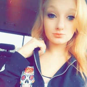 Meet your Posher, Katelyn